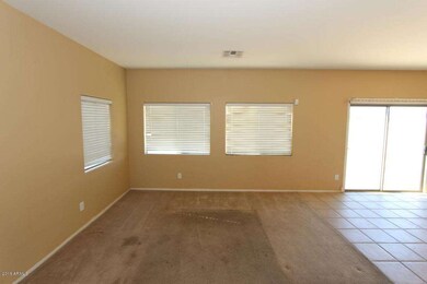 Family Room (2)