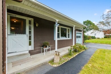 5 Burbank Ln, Lancaster, MA 01523 - photo 4