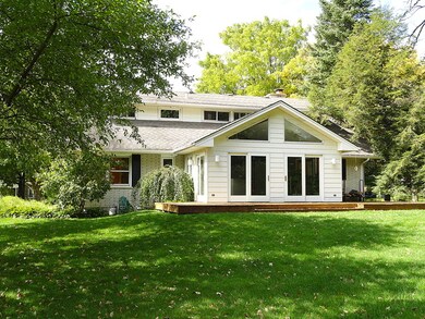 416 Meadowrue Ln, Batavia, IL 60510 - photo 2