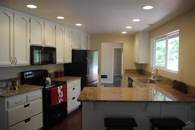 unlisted-address, Bend, OR 97702 - photo 3