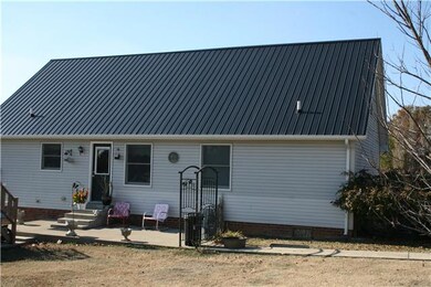 2085 Shawnee Ln, Greenbrier, TN 37073 - photo 7