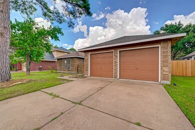 17418 Chamberlain Dr, Houston, TX 77095 - photo 3