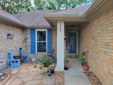 8203 Split Oak Dr, Houston, TX 77040 - photo 4
