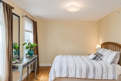 341 Hurley St unit 2, Cambridge, MA 02141 - photo 3