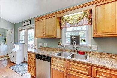 1955 Burney Rd, Asheboro, NC 27205 - photo 6