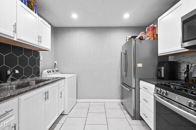 8043 Algerita Ct, El Paso, TX 79915 - photo 6