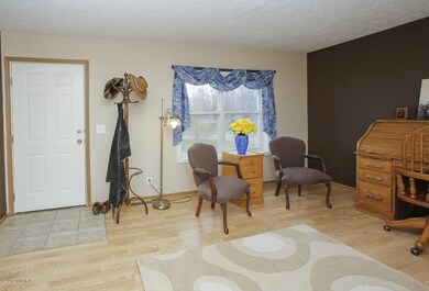 10548 12th-104