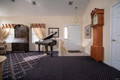 4783 Steeplechase Dr unit 9B, Macungie, PA 18062 - photo 6