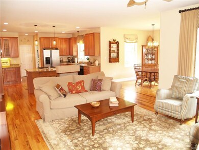 4887 Harvest Ln, Zionsville, PA 18092 - photo 4