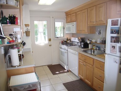 15 Brook St unit 15, Wellesley, MA 02482 - photo 6