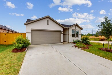 1210 Sugar Dr, Tomball, TX 77375 - photo 5