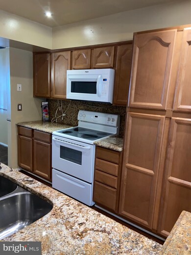 71 Cobber Ln, Baltimore, MD 21229 - photo 5