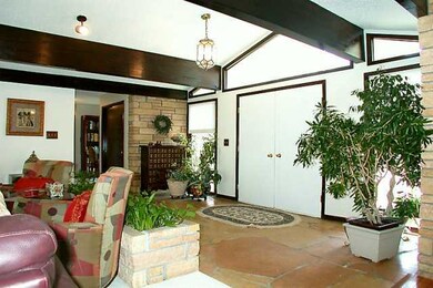 805 50th St, West Des Moines, IA 50265 - photo 4