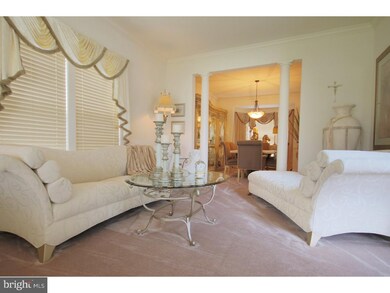 748 Sherwood Dr, Williamstown, NJ 08094 - photo 5