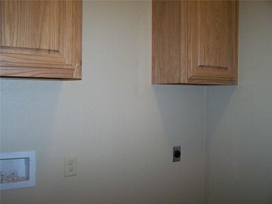 1013 Rice St, Denison, TX 75020 - photo 2