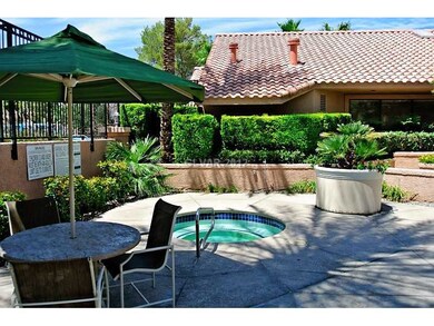 Swimming Pool/Hot Tub/Sauna. Clubhouse Pool/Spa