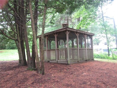 61 Smith Ave, Greenville, RI 02828 - photo 5