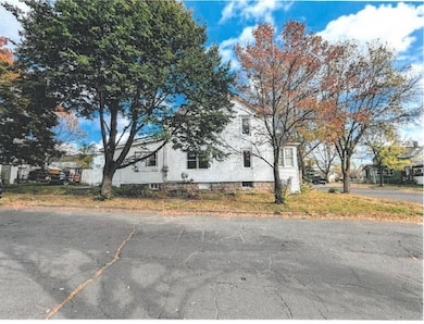 601 Hayes St, Eveleth, MN 55734 - photo 2