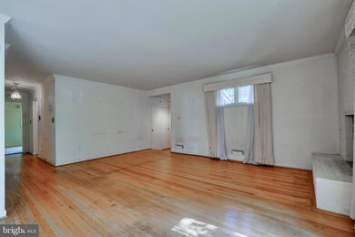 509 Nottingham Rd, Baltimore, MD 21229 - photo 7