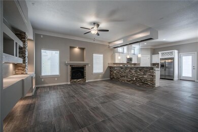 904 Muffleson St, El Paso, TX 79928 - photo 2