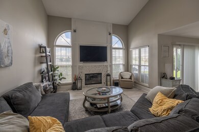 1102 Coldspring Rd, Elgin, IL 60120 - photo 4