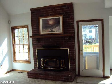 Den/Family/Great Room - Spacious den/family room w