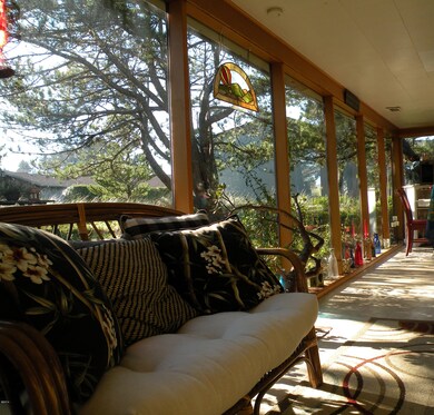 Floor to Ceiling Windows