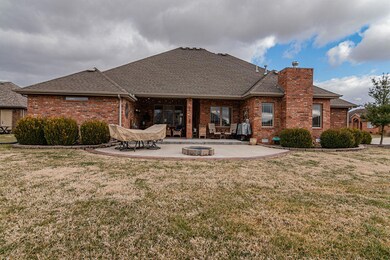 711HawthorneCtNixa-1Exteriors(4)