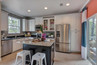 LAGUNA KITCHEN