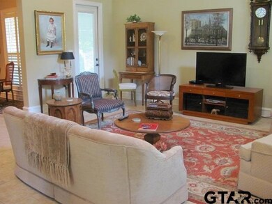 1108 Laurelwood Dr, Tyler, TX 75703 - photo 3