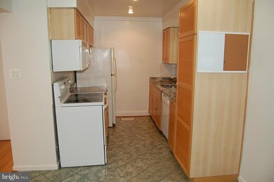 11635 Summer Oak Dr, Germantown, MD 20874 - photo 4