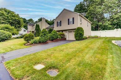 53 Santoro Rd, Worcester, MA 01606 - photo 3