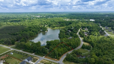 3-web-or-mls-464 W Lake Trail-3