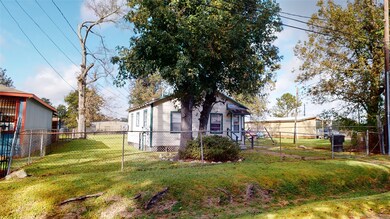 9413 Sundown Dr, Houston, TX 77016 - photo 2