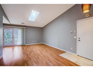 3-web-or-mls-Living Room 2