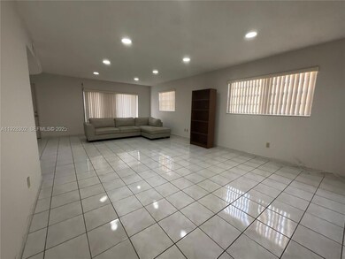 13701 SW 84th St unit A, Miami, FL 33183 - photo 4