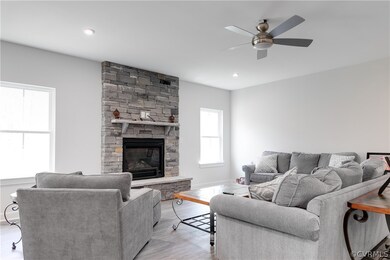 12700 Seaford Crossing Ct, Midlothian, VA 23113 - photo 6