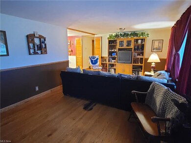 1461 Sleepy Hollow Dr, Coshocton, OH 43812 - photo 6