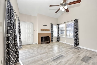 12232 Coppertree Ln unit 122, Houston, TX 77035 - photo 4