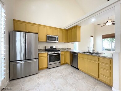 7547 Grassy Bank St, Las Vegas, NV 89139 - photo 5