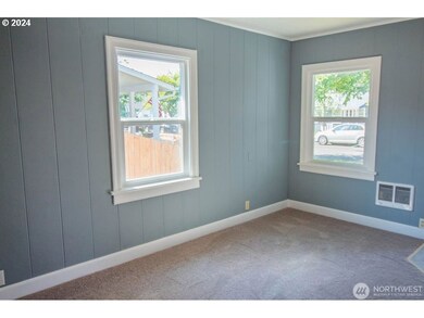 3053 Garfield St, Longview, WA 98632 - photo 5