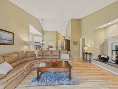 96 Nipmuc Trail unit F, North Providence, RI 02904 - photo 5