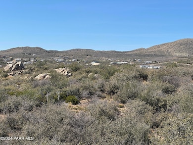 17930 E Hunter Ln, Dewey-Humboldt, AZ 86327 - photo 2