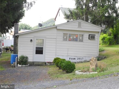 35 W Union St, Tamaqua, PA 18252 - photo 5