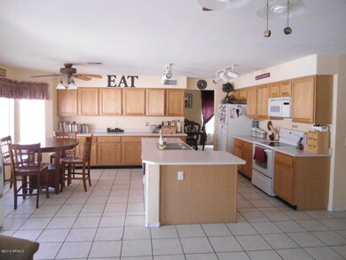 KITCHEN 2