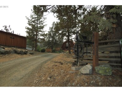 302 Adam Dr, Canyon City, OR 97820 - photo 4