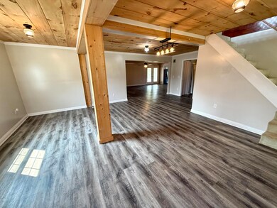 690 Floyd Switch Estesburg Rd, Eubank, KY 42567 - photo 5