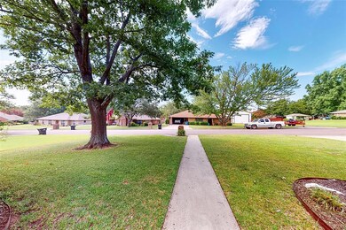 4025 Crescent Valley Cir, Denison, TX 75020 - photo 2