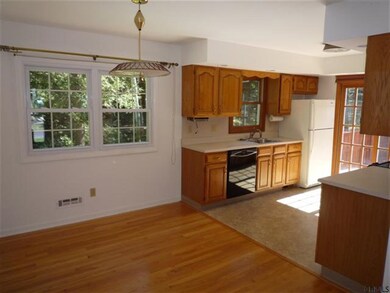 1070 Winne Rd, Schenectady, NY 12309 - photo 6