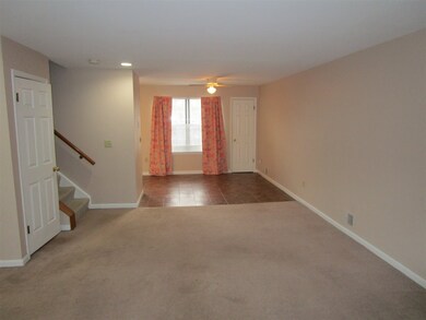 111 Middlesex Rd, MerriMacK, NH 03054 - photo 4